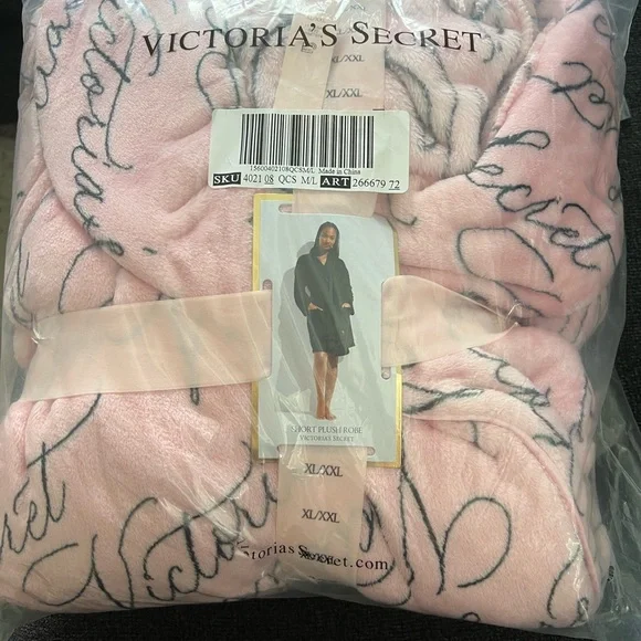 Victoria Secret Robe - Picture 2 of 2